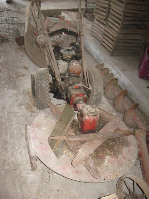 Property photo 150 - Major Antique & Collectibles Auction